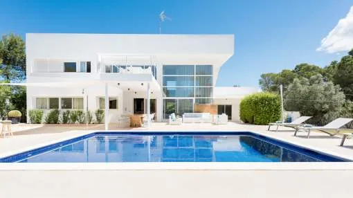 Modern Villa with great sea views and Rental License for sale in the west coast of Ibiza